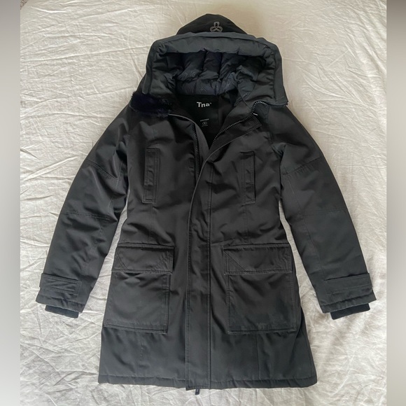 Aritzia Jackets & Blazers - Aritzia Black Puff Jacket Coat with Hood